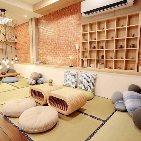 Bird Series B&B&Hostel複合式民宿#本國旅客須先匯款 Tainan Exterior photo