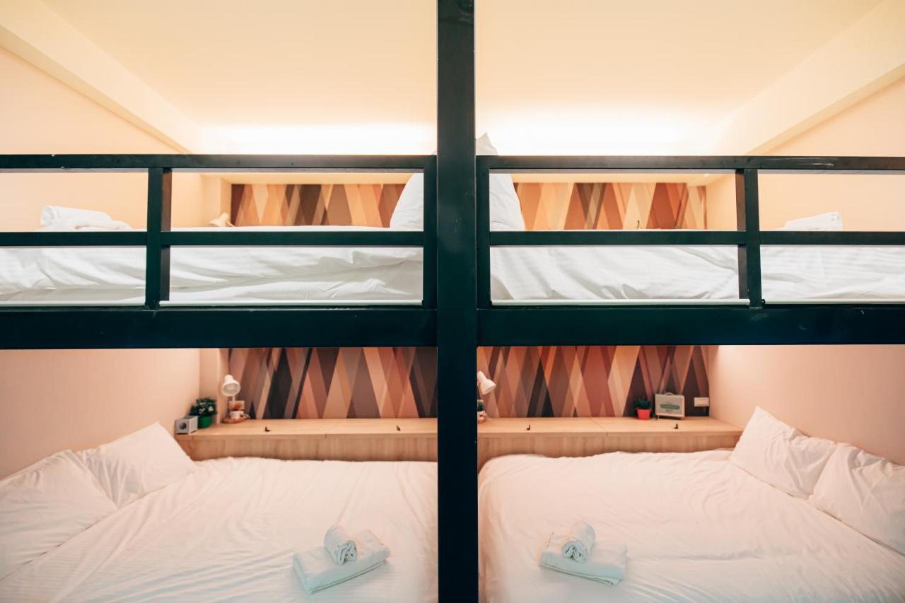 Bird Series B&B&Hostel複合式民宿#本國旅客須先匯款 Tainan Exterior photo